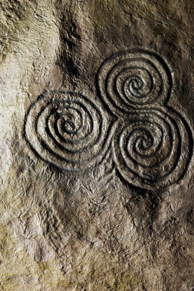 celtic-triskele-stone-carving-newgrange-ireland