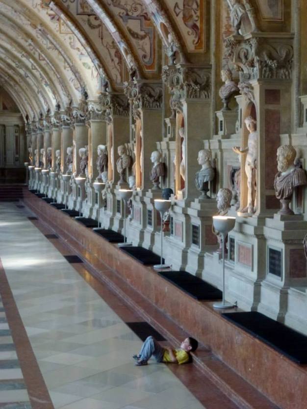 996629_10151724354188406_322253015_n