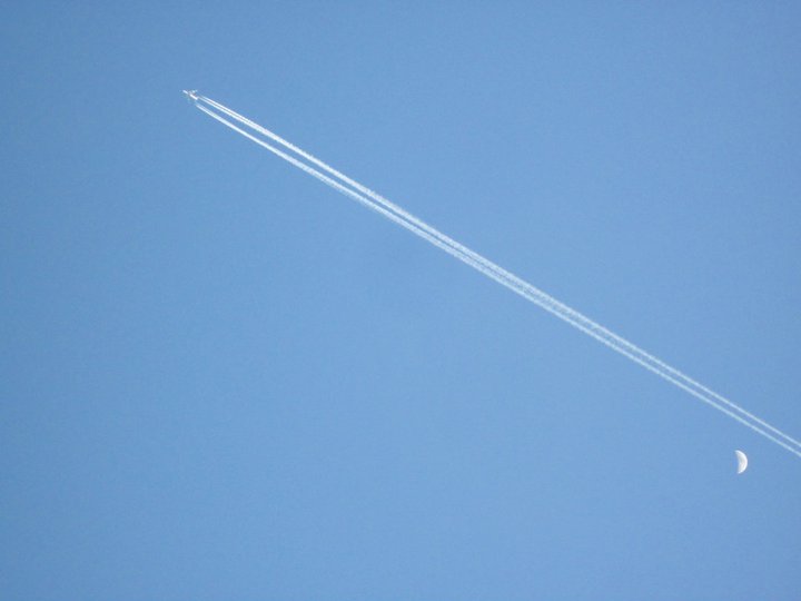 fly by moon OfirAsif