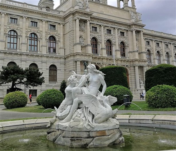 Vienna palace SmadarHalperinEpshtein (3)